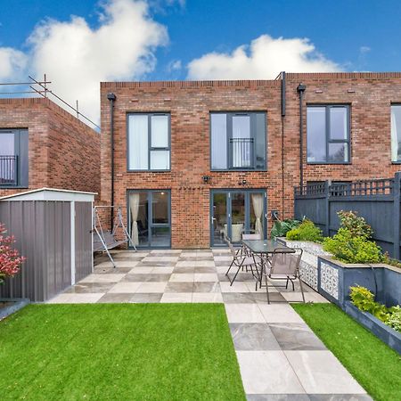 3 Bedroom House In Bricket Wood, St Alban ワトフォード エクステリア 写真